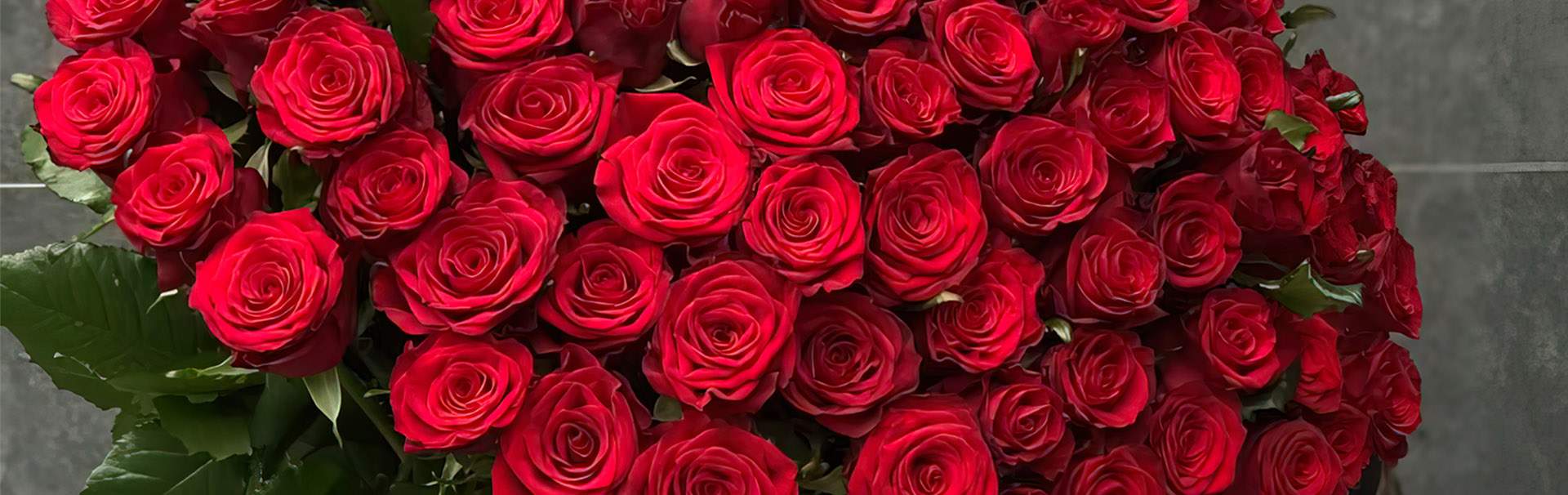 большие букеты из роз | более 101 розы | красные, белые, Джумилия