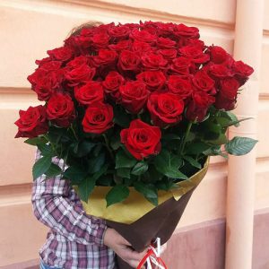 75 красных роз в Черкассах фото
