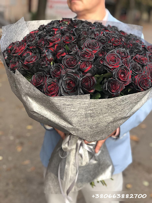 букет 101 черная роза фото