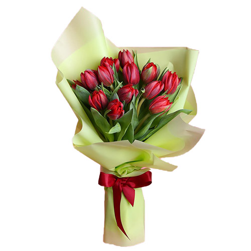 Фото товара 15 червоних тюльпанів у зеленій упаковці в Черкассах