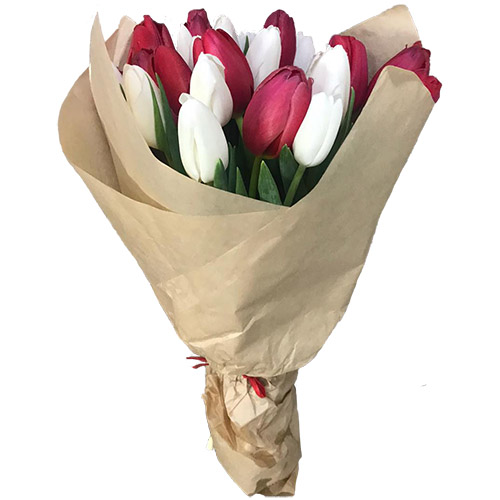 Фото товара 21 червоно-білий тюльпан у крафт в Черкассах