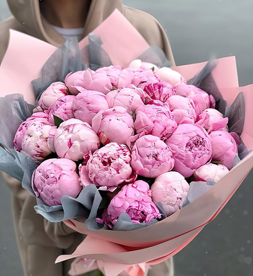 Фото товара 25 розовых пионов в Черкассах
